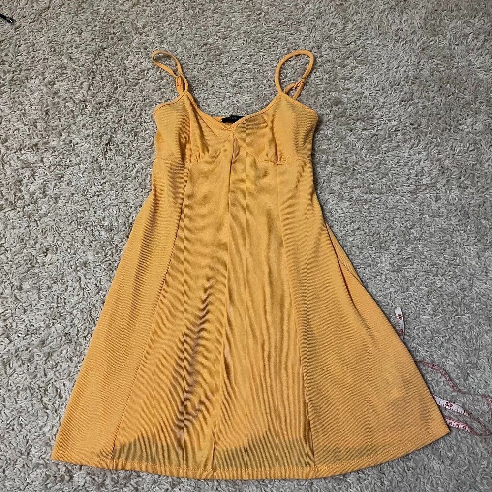 Forever 21 light orange skater dress size large